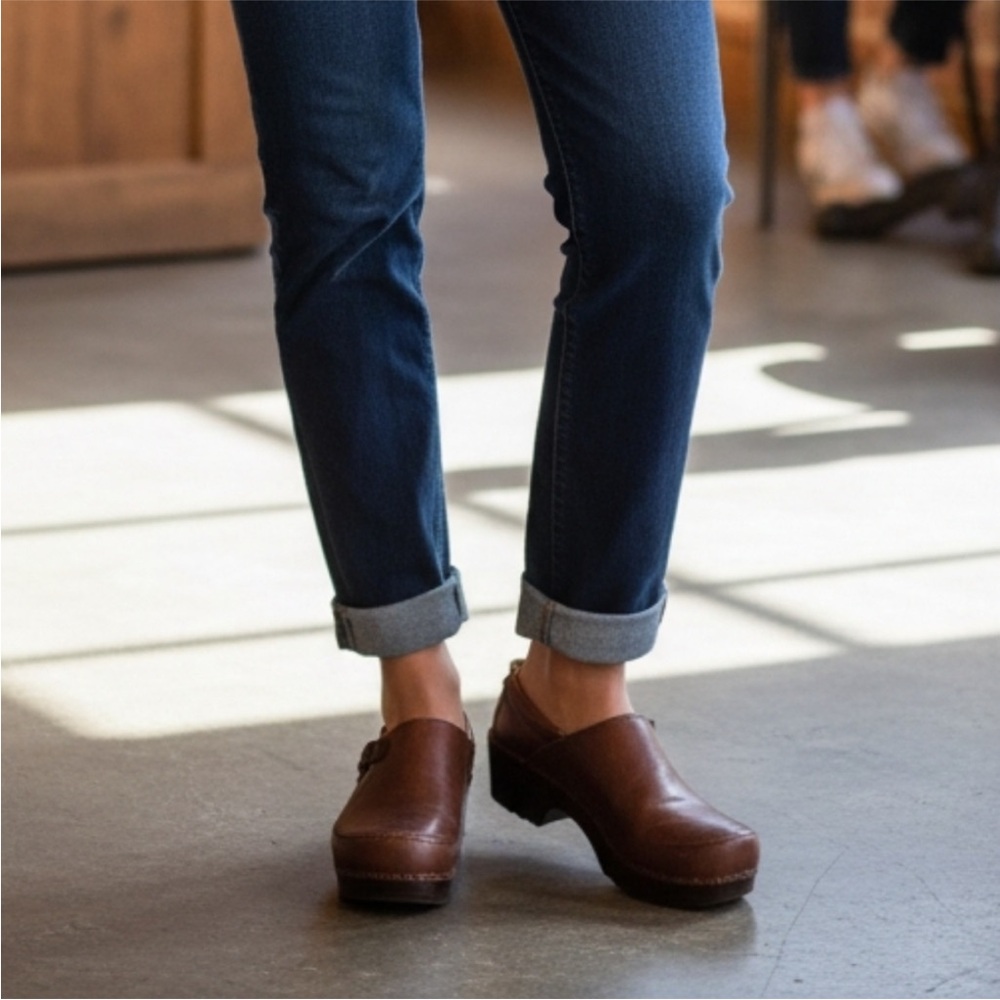 Sanita leather clogs 41 / 10